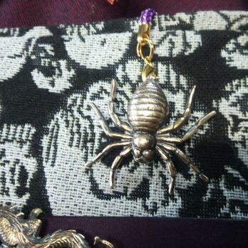 真鍮ブラス製　蜘蛛根付ストラップ　着物や浴衣の帯飾り・かんざし・ネックレスパーツとしての画像