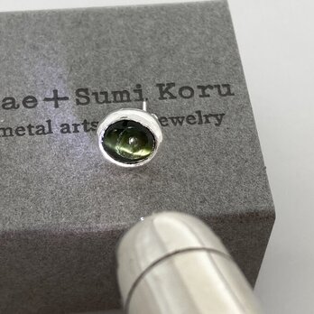 天然キャッツアイ・ダイオプサイド◇Silver Tie Tac (銀のピンバッジ/タイタック）の画像