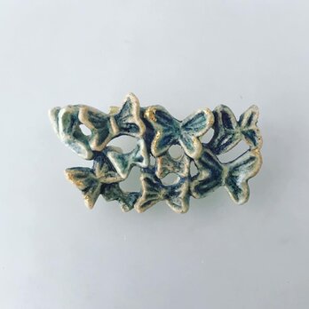 海底の蝶［陶器ブローチ］の画像