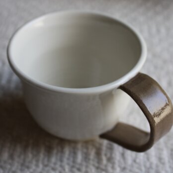 チューリップ型のツートーンコーヒーカップ＃１の画像