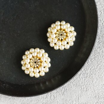 【ピアス】アンティークレトロなお花・パールの画像