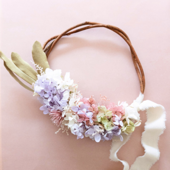 すみれピンクのハーフリース　プリザーブドフラワー　紫陽花リースの画像