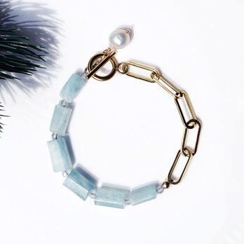ミルキーアクアマリンと真珠のサージカルステンレス・マンテルブレスレット　～Lagoonの画像