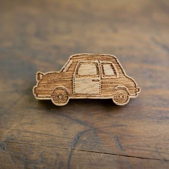 【木ｔｃｈ】クルミの木・ブローチ　the nostalgic minicar（懐かしのミニカー）の画像