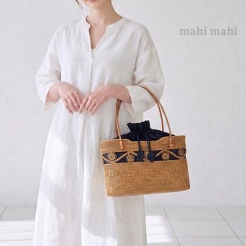 ココナッツチップの南国感♪心地よい通気性のかごバッグ☆ アタバッグ ハンドバッグ ハンドメイド かごバック