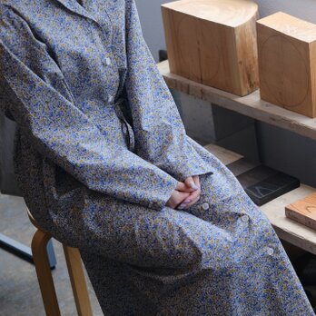 木間服装製作 / longshirt flower blue / unisex 1size / ロングシャツ・シャツワンピースの画像
