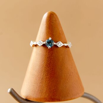 Pt900 Aquamarine Diamond Ring (サンタマリアカラー）の画像