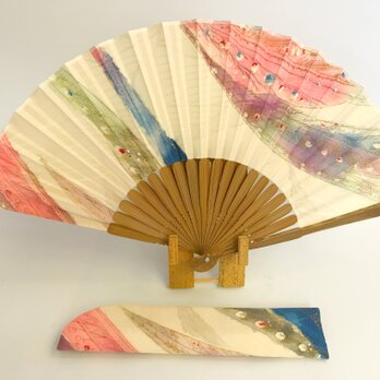 着物扇子　アンティークの絹の着物使用　日本の京都の職人が手仕事で制作　オンリーワン　プレゼントに最適 #5の画像