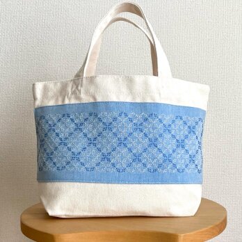 刺し子トートS　斜め方眼/ブルー　キャンバス　ランチバッグ　お散歩　お財布バッグ　ちょっとお出かけ　小さめ　チェック　個性の画像