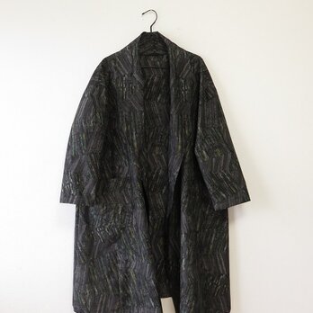 ＊アンティーク着物＊抽象模様十日町紬のへちまカラーローブ（大きめゆったりサイズ）の画像
