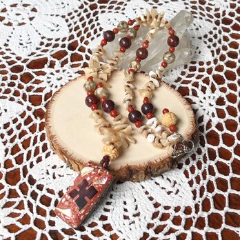 マザーオブパール　南紅瑪瑙　戦国紅瑪瑙　ボーン　シェル　ガラスビーズ　天然石　ネックレスの画像