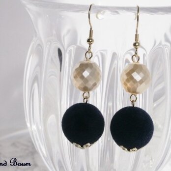 Winter pierced earrings...ネイビーの画像