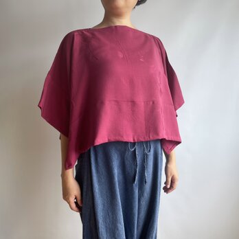 【1点もの】ショート丈の着物袖プルオーバー -正絹 紋紙柄織 赤紫に草（ヴィンテージ） KMPO63の画像