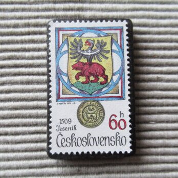 チェコスロバキア　切手ブローチ8207の画像