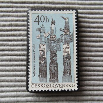チェコスロバキア　切手ブローチ8210の画像