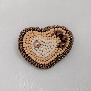 heart in heart brooch　milk coffeeの画像