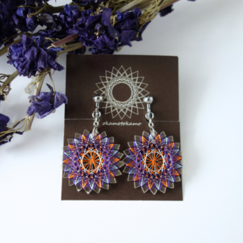 ブルーダリアのエスニックイヤリング｜大ぶりなのに軽い｜個性的な絹糸アクセサリー｜ギフトにもおすすめ