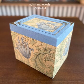[William Morrisシリーズ］ウィリアムモリス生地で収納ケース(ブルー）の画像