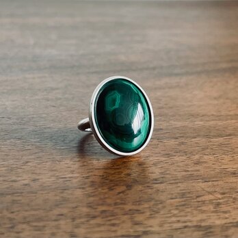 malachite ringの画像