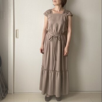着物リメイク江戸小紋のドレスの画像