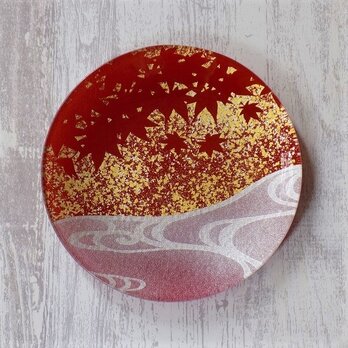 オーダー　ガラス製飾り皿　金彩ガラス皿　「紅葉に流水」　丸形の画像