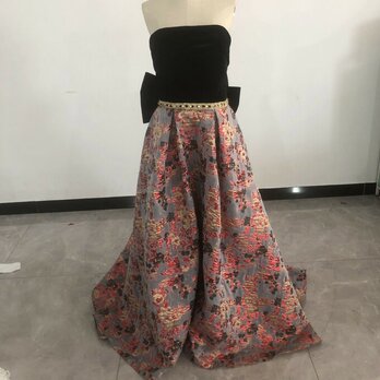 素敵なカラードレス ベアトップ 高級ベロア 枝花刺繍 編み上げ イブニングドレスの画像