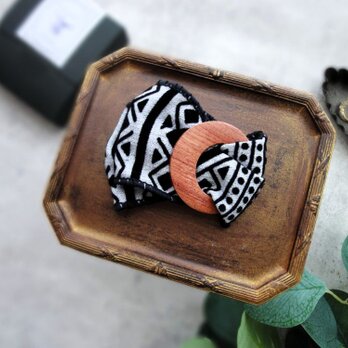 秋冬向け素材感のリボンのポニーフック  ■ リングデザイン ■ アフリカングレー