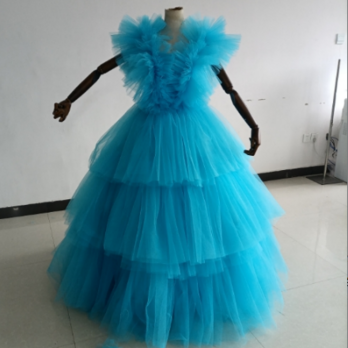 憧れのドレス  ブルー フレアスカート トレーン ノースリーブ ビスチェ 花嫁/披露宴の画像