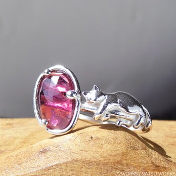 トルマリンと猫 リング / Pink Tourmaline & Cat Ringの画像