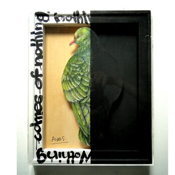立体的な緑の鳥の水彩絵画 アート 原画 アクリルフレーム 動物画 ペン画の画像