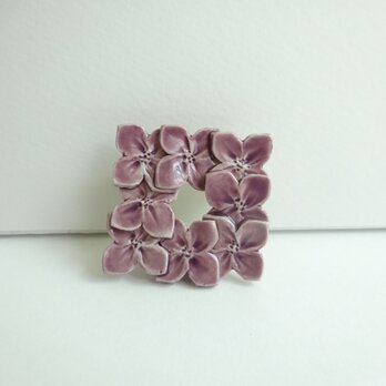 花のbroach（ニチニチソウ）紫の画像