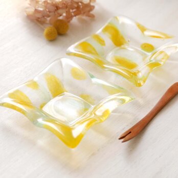 ガラスの花形絵付け小鉢 「Yellow Flower」の画像