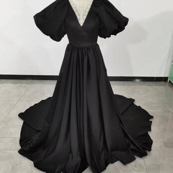 オードリー風 クラシカル ウエディングドレス 前撮り 黒 プリンセスライン パフスリーブ 2次会/拳式の画像