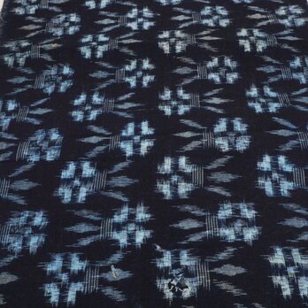 kh0072　幾何学文様 絣 木綿 ハギレ 140cm/ 古布 古裂 藍染 絣の画像
