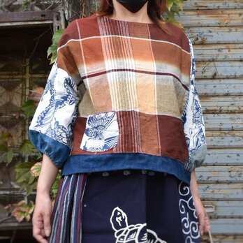 格子と蝶々のプルオーバー