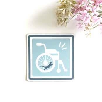 ９×９cm【◎車椅子 マグネットステッカー /グレイッシュナイルブルー】車いす 障害 病人 ケガ人 妊婦 通院 デイサービスの画像