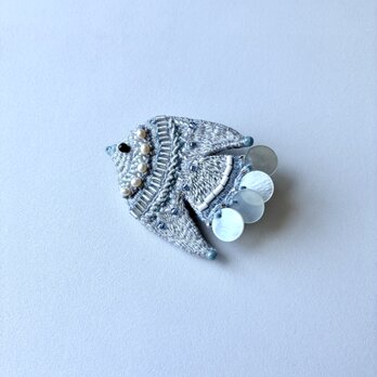 "Dull blue & gray bird"  再販ver 刺繍鳥ブローチの画像