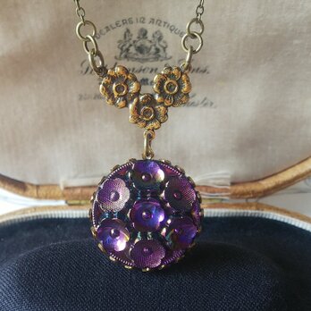 ヴィンテージ　Purple-オーロラ（23㎜）お花いっぱいのネックレスの画像