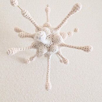 133.手編みの吊り下げオブジェ〈Pop Ball〉M