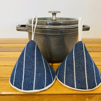 三角鍋つかみ★staub　ストウブ　ホーロー鍋★ミトン　鍋つかみ　デニムリメイクの画像
