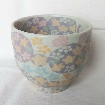 水玉花文　紫　マット釉薬　茶碗の画像