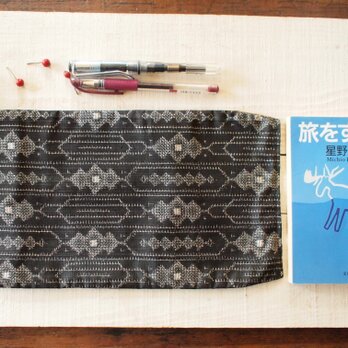 古い大島紬の着物から/内布草木染め　厚い本も任せて　①の画像