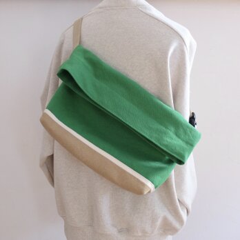 Body bag  ミドリ×ベージュ（柔らかな帆布）の画像