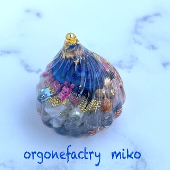 願いを叶えるマニ宝珠型　フラワーオブライフ　浄化　運気UP 深い癒し　幸運　オルゴナイト　の画像