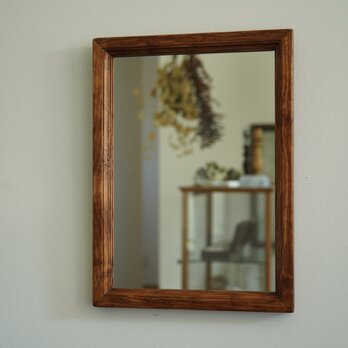 壁掛けの鏡　飴色の画像