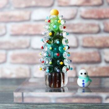 ガラスのクリスマスツリー＆雪だるま　ミニチュアツリーの画像