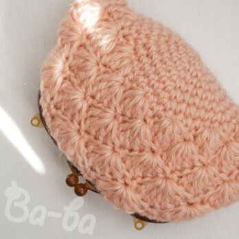 ばあば作、ふわふわモヘアの松編みプチバッグ（flamingo pink・C1623）の画像