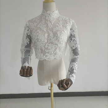 高品質！ウエディングドレス 長袖　 可憐な花刺繍のトップス ボレロ 結婚式 花嫁 前撮りの画像