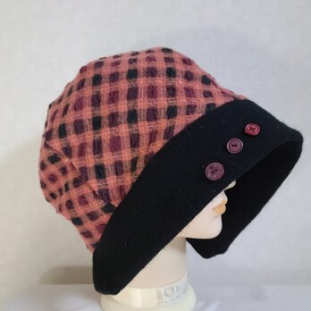 魅せる帽子☆ふんわり！飾りボタンが可愛い♪あったかウールニットとネルチェックのクロッシュ～赤茶&ブラックの画像