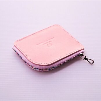 乙女椿のような春色ピンク　虹色ファスナーのシンプルなお財布の画像